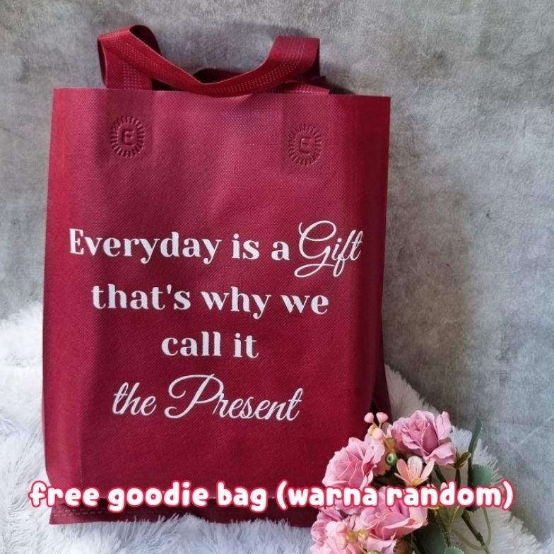 

PROMO Hampers Valentine Coklat Silverqueen Bear / Kado Cewek Romantis / Valentine Giftbox ( LOVI ) g-24
