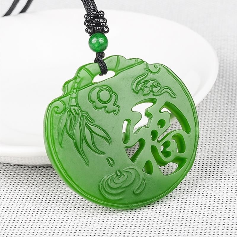 Xinjiang Hetian Jade Hijau Giok Pebble Merek White Jade Hollow Lucky Liontin