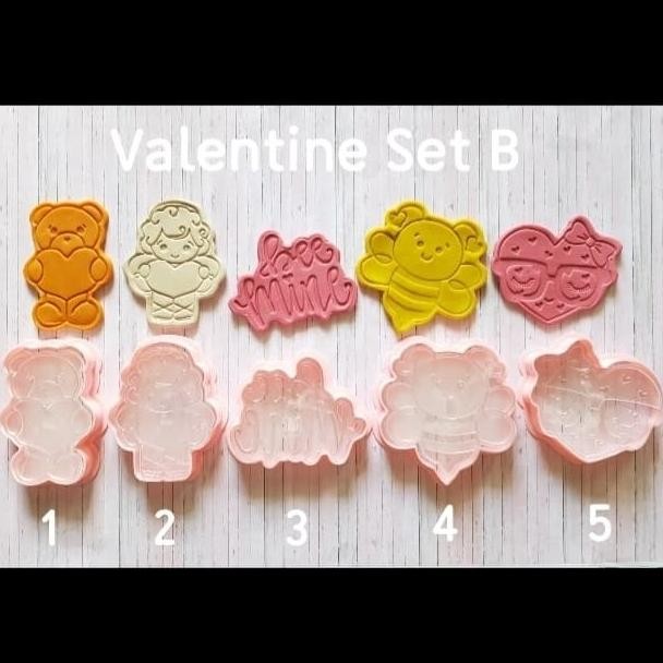 

SIAP KIRIM COOKIE CUTTER VALENTINE SET B 1-5 SIZE 6 CM (DIJUAL SATUAN)