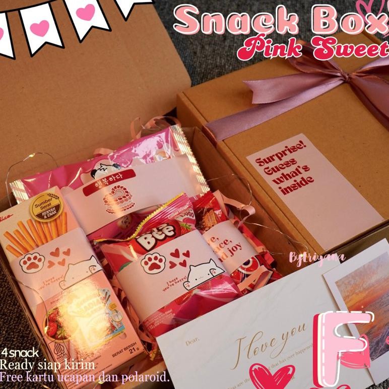 

PROMO Hampers Snack Box Set Kado Jajan Makanan Minuman Makanan Ringan Ulang Tahun Valentine Wisuda Anniversary Sempro Hari Guru Pink Sweet Series Food wes-24