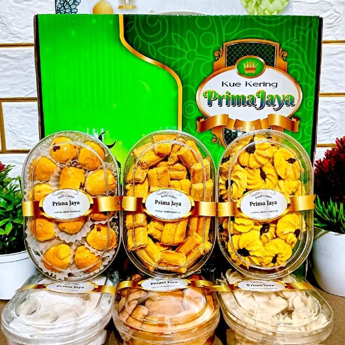 

Terbaru!! Paket Kue Lebaran Prima Jaya Isi 6 Toples Premium Termurah - Manis, Susu, Cokelat, Snacks,