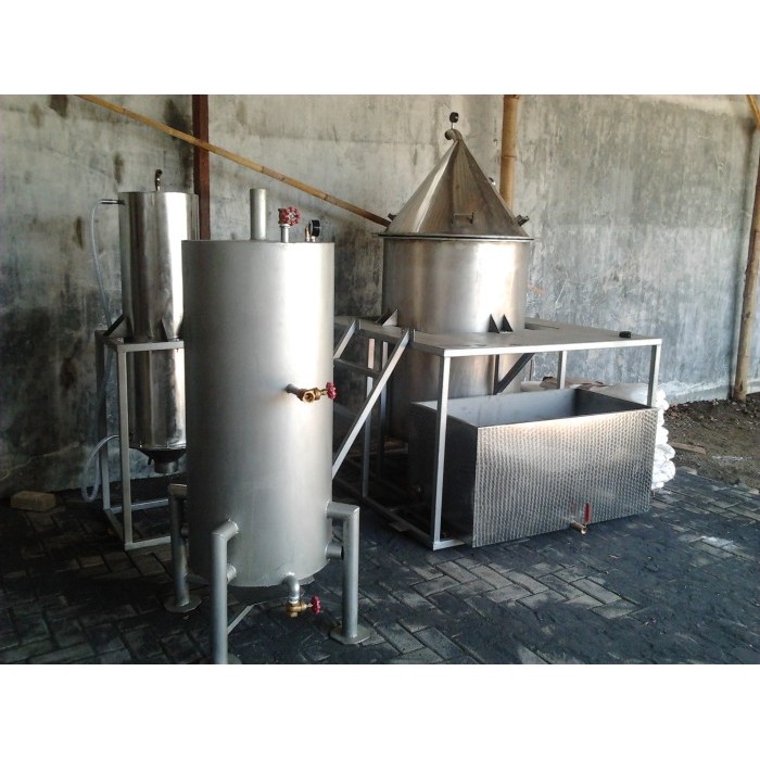 

TERLARIS! Mesin Destilasi / Penyulingan