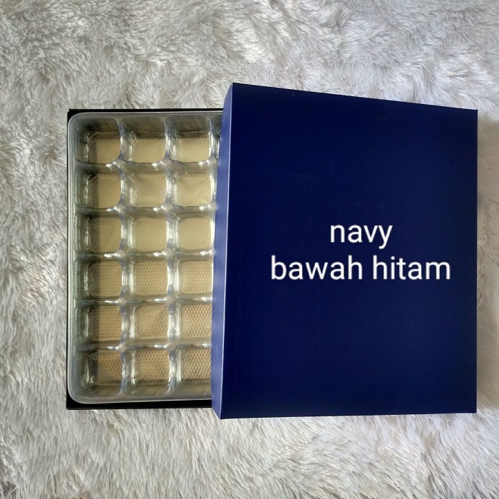 

Dus Box Nastar Sekat Mika, Isi 10 Pcs