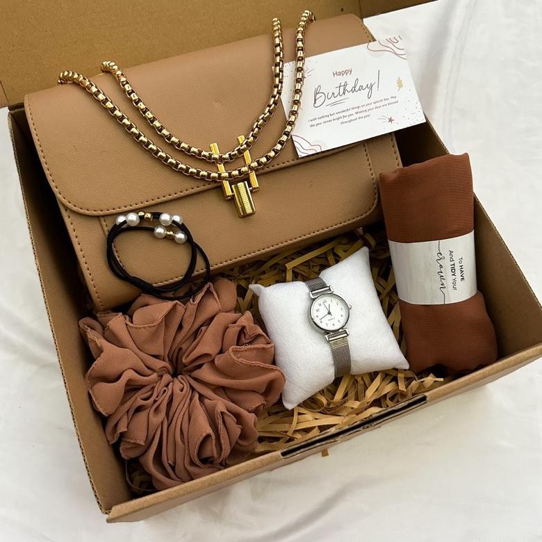 

SPECIAL [B7670]HAMPERS GIFT BOX TAS CEWEK KADO ULANG TAHUN/KADO PACAR/KADO WEDDING/KADO AYANG/KADO ANNIVERSARY/KADO VALENTINE/KADO IBU/KADO ISTRI/KADO MERTUA/KADO GURU/HAMPERS LEBARAN/HAMPERS RAMADHAN/KADO BESTIE/KADO WISUDA/KADO SIDANG hg-24