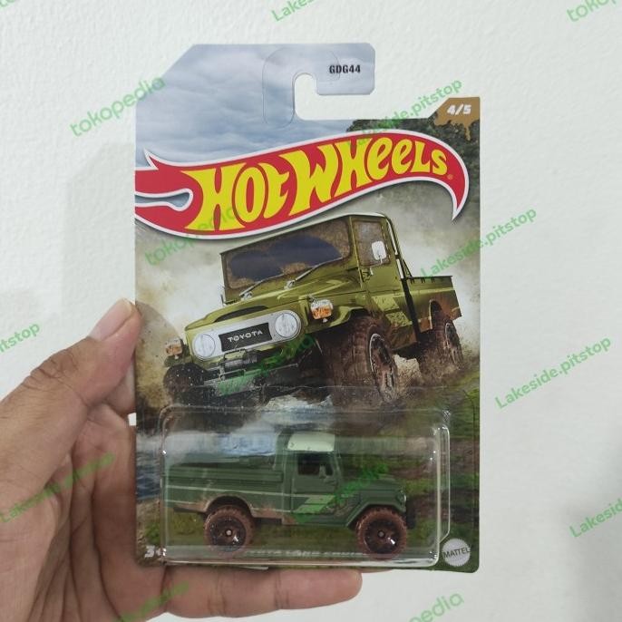 Hot Wheels Toyota Land Cruiser Pickup Hijau Mud Series