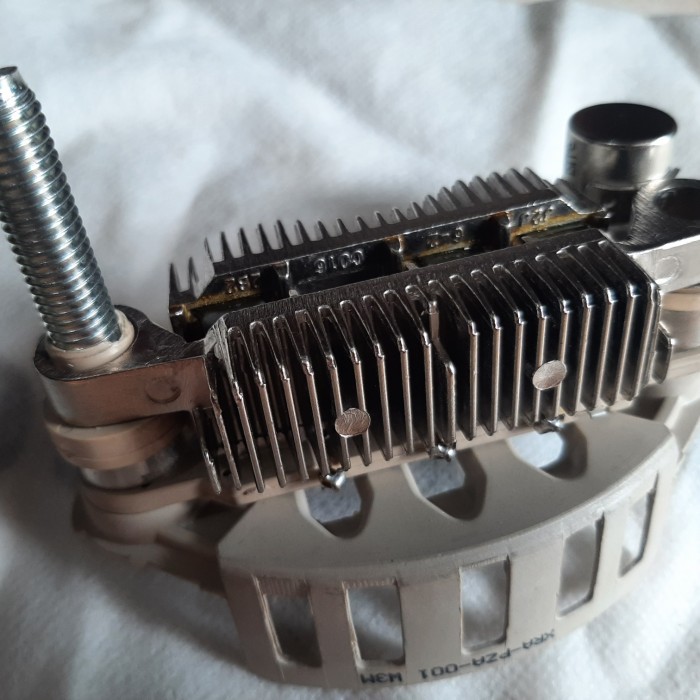 Rectifier Alternator / Dioda Dinamo Ampere Mitsubishi Kuda Bensin