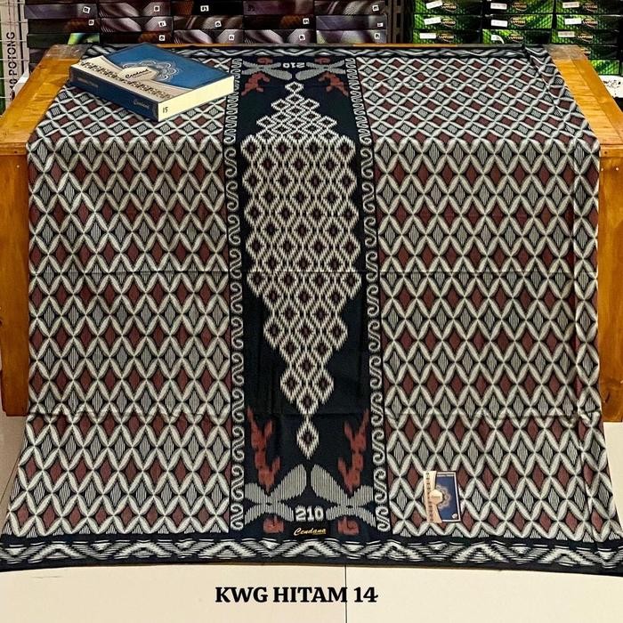 SARUNG CENDANA KAWUNG & SAPPHIRE TARBUSH