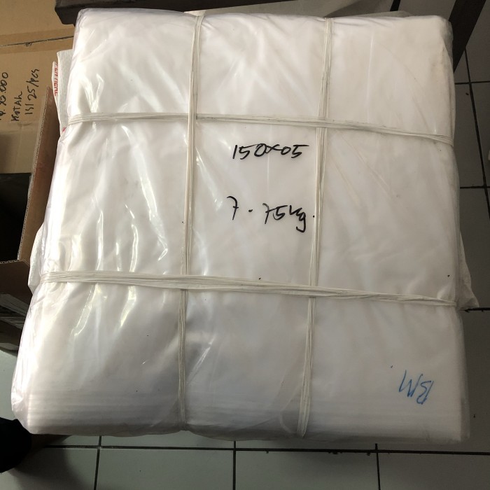 

Plastik Pe Rol / Pe Cor Uk 150X05 Panjang 50 Meter