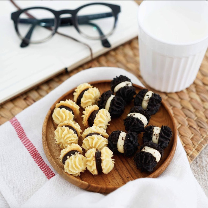 

Product Terlaris Rum Cookies (Large) By Mena Cookies