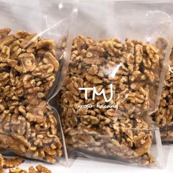 

KACANG OTAK / WALNUT PANGGANG 250gr (ROASTED)