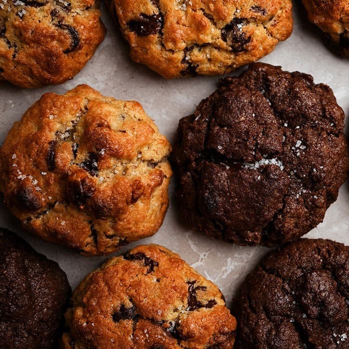 

CHOCOLATE CHIP COOKIES 1 BOX