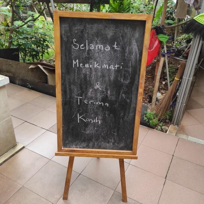 

Papan Tulis Kapur Menu Kafe Blackboard Ukuran 60 x 90 termasuk stand KS