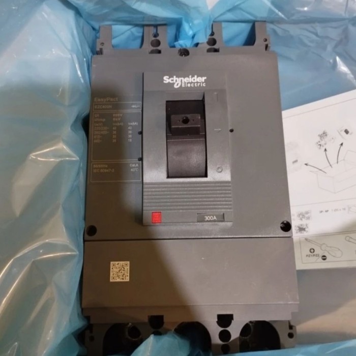 SCHNEIDER MCCB BREAKER EZC400N EZC 400N 3P 400A 400 A EZC400N3400 36kA