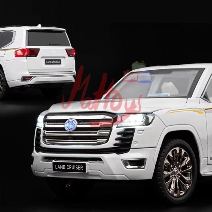 1:18 Toyota Land Cruiser LC300 Diecast Alloy Miniature Car Model koleksi Hobi pajangan hadiah BS
