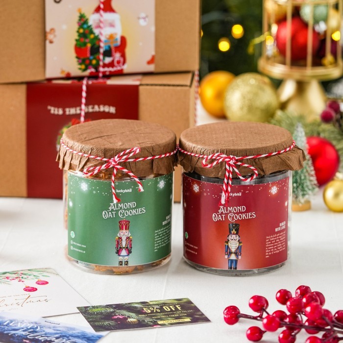 

HAMPERS NATAL / CHRISTMAS HAMPERS - COOKIES 2 JAR + FREE GREETING CARD