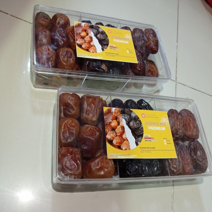 

HAMPERS KURMA MIX PREMIUM/HAMPERS RAMADHAN/EID MUBARAK/PAKET LEBARAN