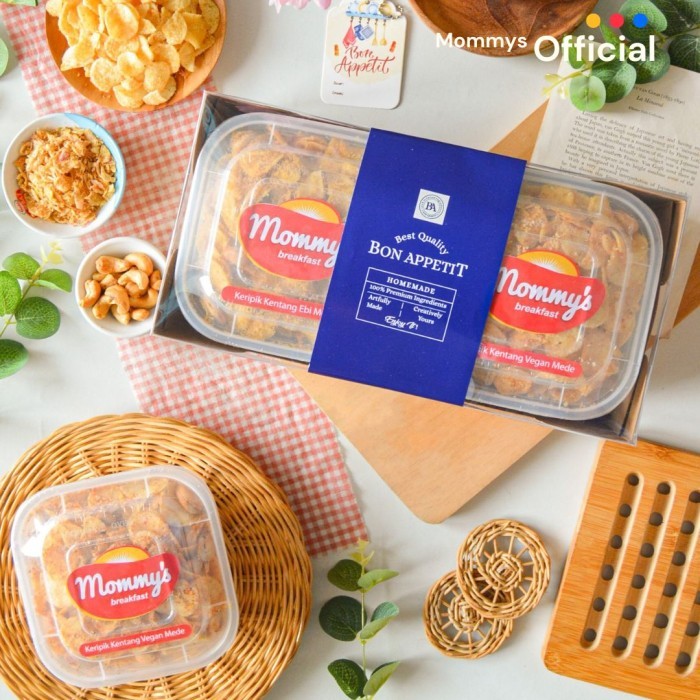 

GIFT HAMPERS KERIPIK KENTANG EBI MEDE MOMMYS PREMIUM ULTIMATE PARCEL