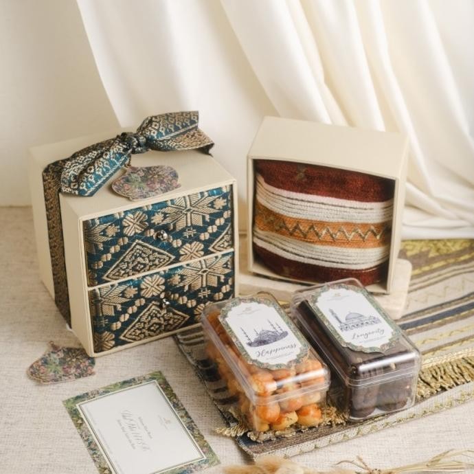 

HAMPERS LEBARAN IDUL FITRI/RAMADHAN - RAMA SONGKET HAMPERS ZDSFSD1631