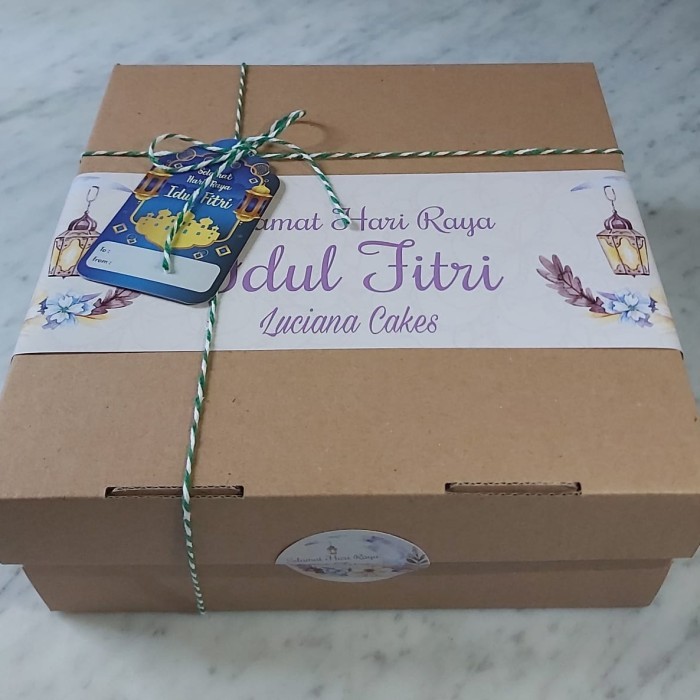 

HAMPERS / PARCEL LEBARAN MARMER CAKE