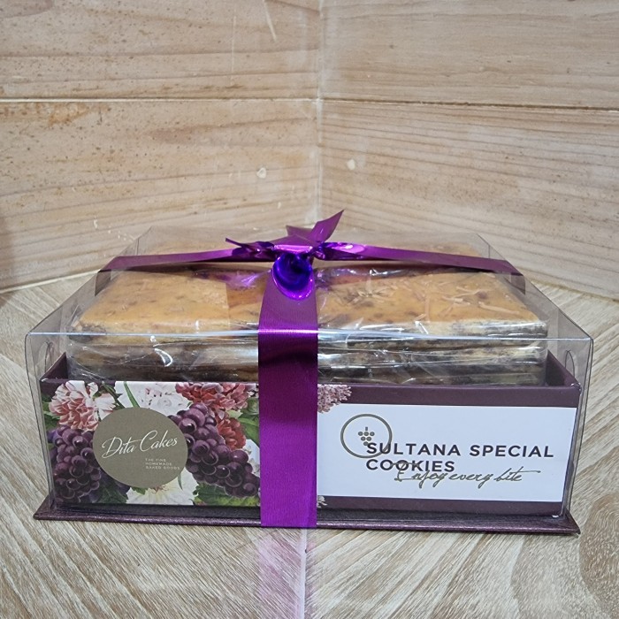 

sultana special cookies box merah