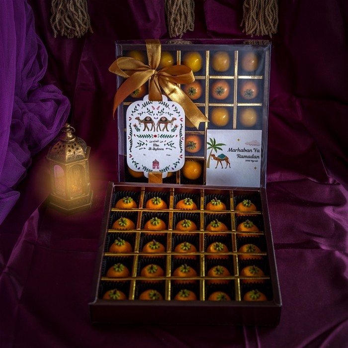 

READY HAMPERS KUE NASTAR BOX PREMIUM IMLEK MIX WYSMAN ENAK MURAH