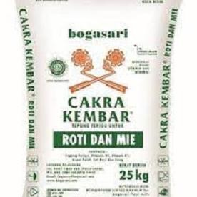

BARANG TERLARIS Tepung Terigu Cakra Kembar 25 kg GOJEK OR GRAB ONLY