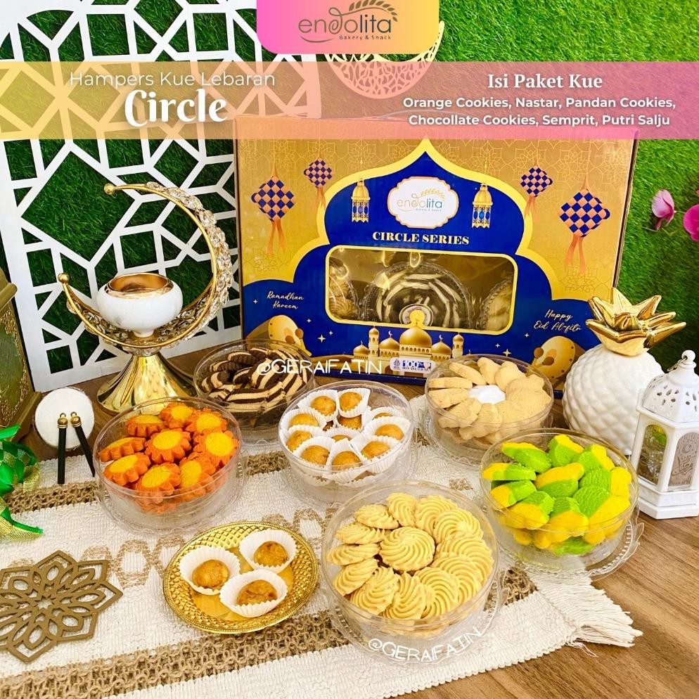 

tre-57 PAKET KUE KERING INTAN SARI PAKET BAROKAH ISI 6 TOPLES KUE LEBARAN Dibuat Tahun 2025 Berkualitas