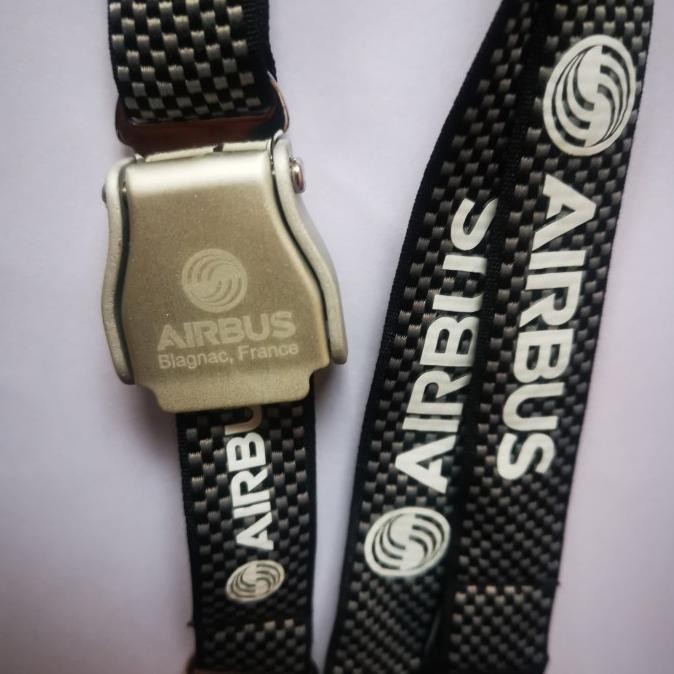 

LANYARD AIRBUS RAJUTAN ORIGINAL DENGAN SEATBELT