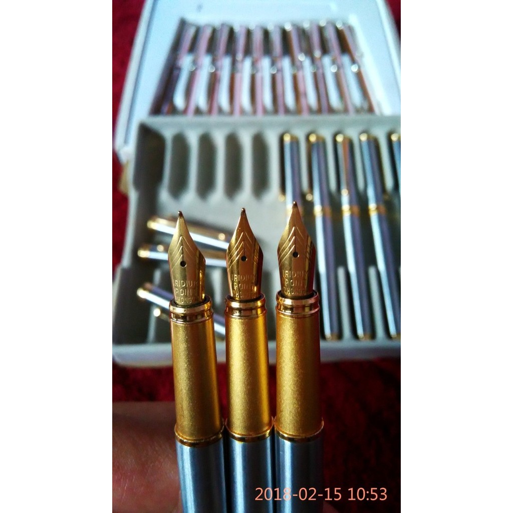 

BARANG TERLARIS PENA LANGKA. FOUNTAIN PEN IRIDIUM POINT ZHONGHU TITANIUM ORIGINAL