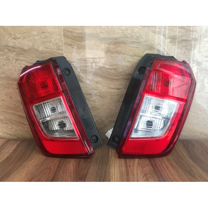 Lampu Stop / Tail Lamp Assy Toyota Calya - Sigra
