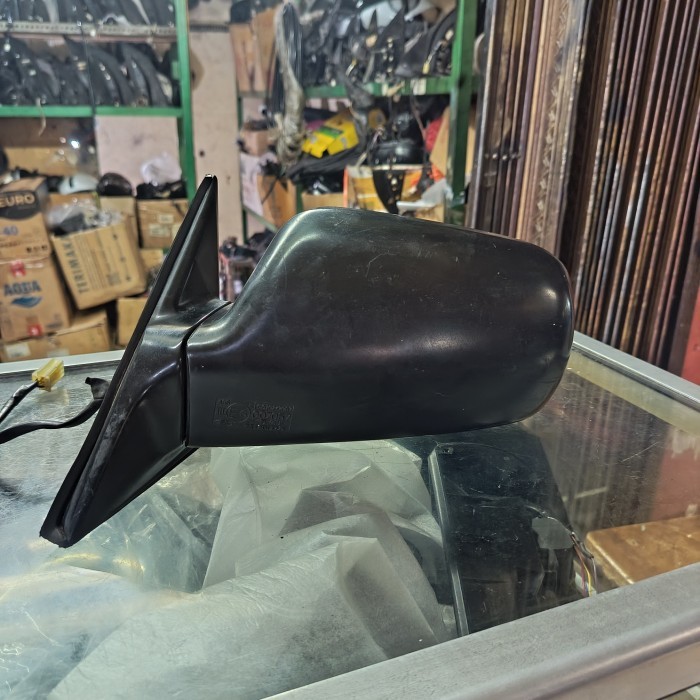 Spion Mobil Honda Grand Civic Tahun 1990 Sebelah Kiri Lh (Retrac Kaca) Bekas