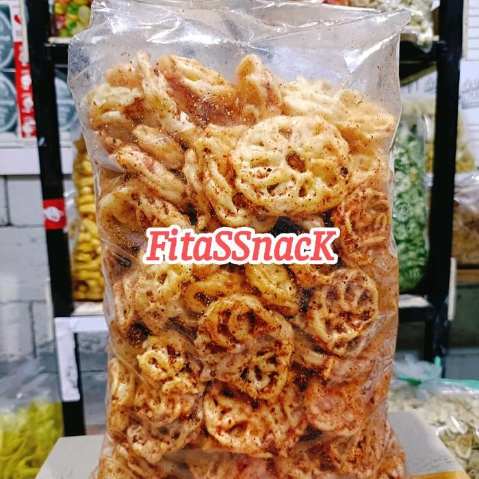 GRATIS ONGKIR Kerupuk Rafael Merah Pedas 500 gram Gurih/Krupuk Mawar Viral/krupuk seblak