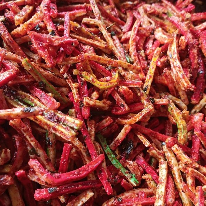 

SPECIAL Kerupuk seblak Jaat Cikruh Pedas Ratubasreng 500 gram / kerupuk jaat pedas / kerupuk seblak