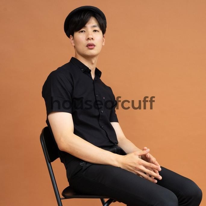 KEMEJA LENGAN PENDEK PRIA FORMAL SLIM FIT HITAM HOUSEOFCUFF