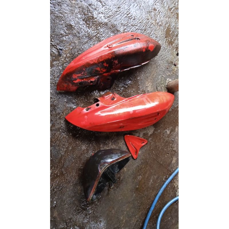 Body+lampu depan sanex hussar