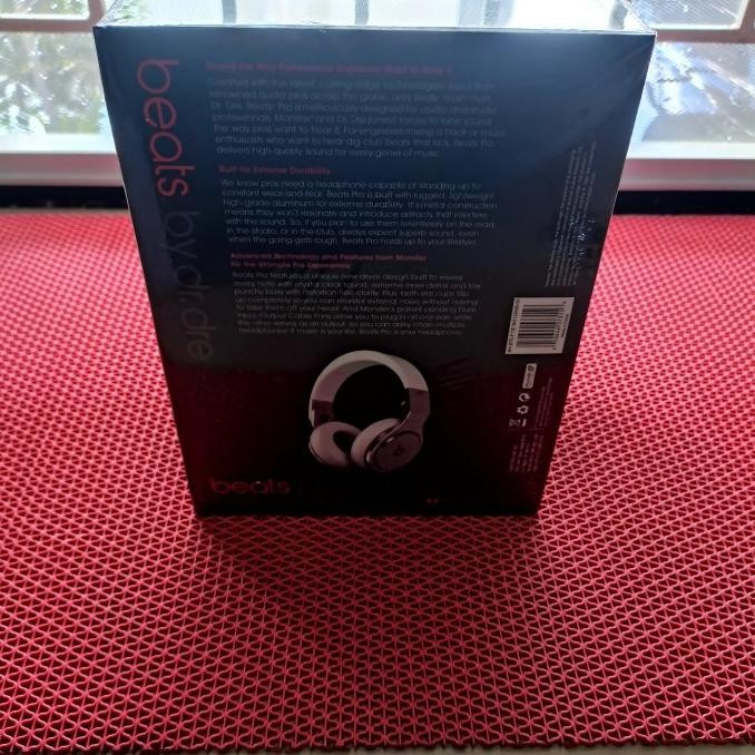 beats pro headphones By Dre