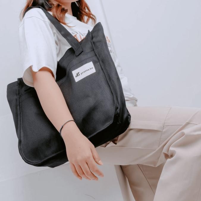 Murah Prassa.Ku | Riku Bag Zipper | Oversized Totebag Pria Wanita Aesthetic