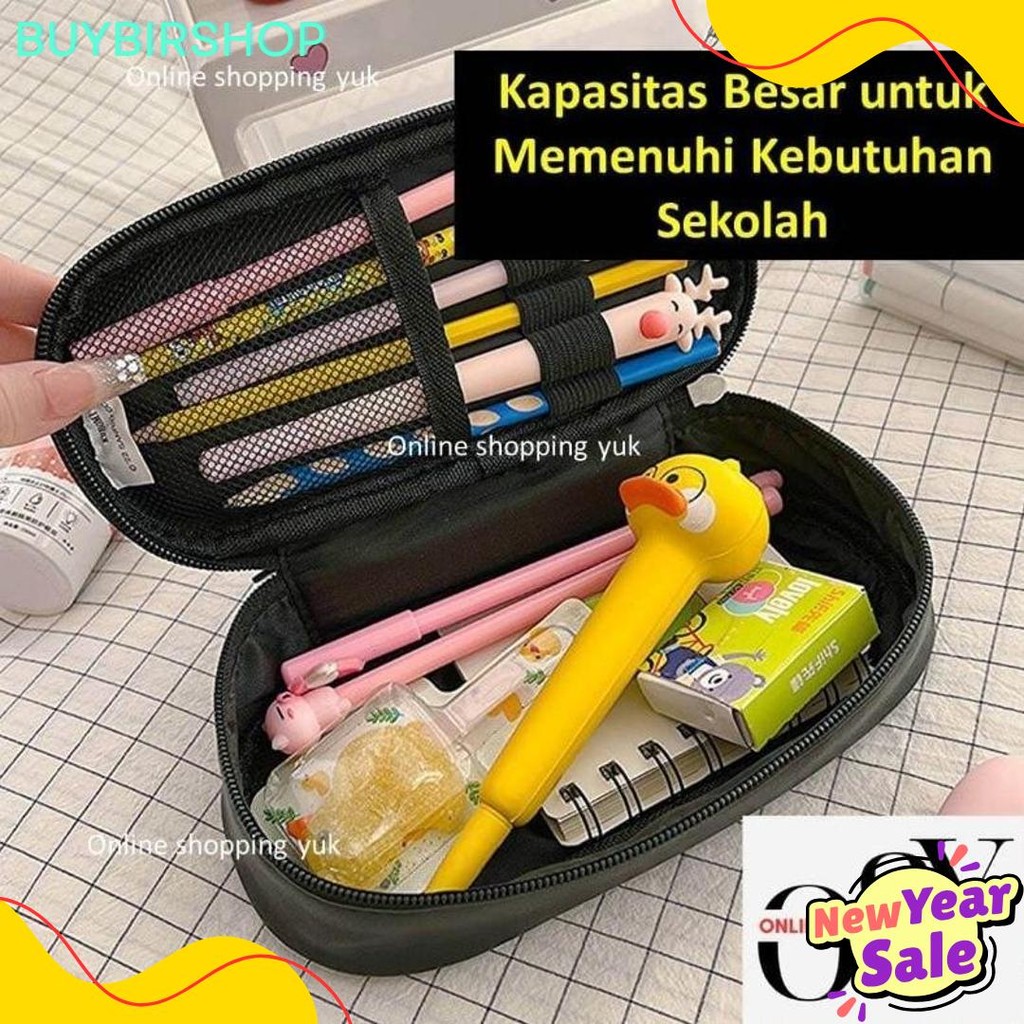 

Tempat Pensil Sanrio , Kotak Pensil Kuromi , Tas Kosmetik , Pouch , Motif Kuromi / Cinnamoroll / My Melody , Import Premium. Online Shopping Yuk. Kapasitas Besar. Bahan Kulit , Kuat & Sangat Cantik Exclusive. Flash Sale! Diskon Hingga 70%