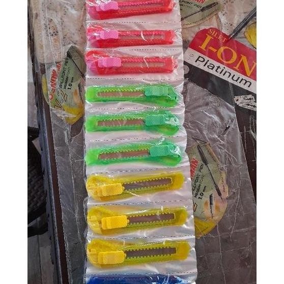 

Trend Kater Besar M2000 12Pcs Trend