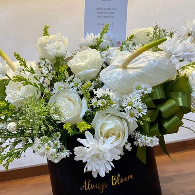 

BUKET BUNGA BOX/KADO HADIAH BUNGA/FLOWERS BOX/RANGKAIAN BOX BUNGA Terlaris
