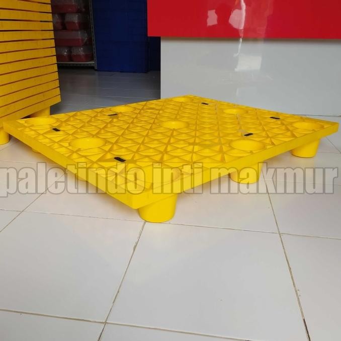 

Palet Plastik Berlubang 120 X 100 X 14 Cm - 4 Ways Handling & Nestable New Stok