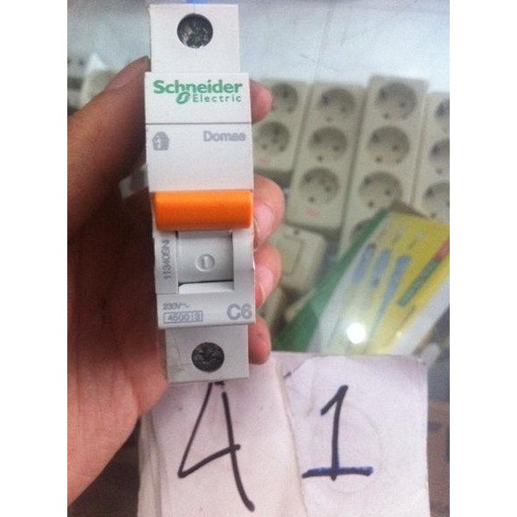 MCB saklar listrik 6 ampere scheneider