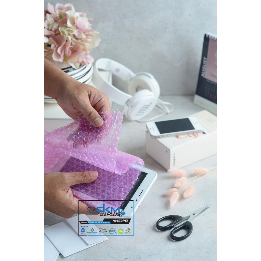 

BUBBLE WRAP / BUBLE WRAP PREMIUM EKONOMIS 125 CM X 50 M murah