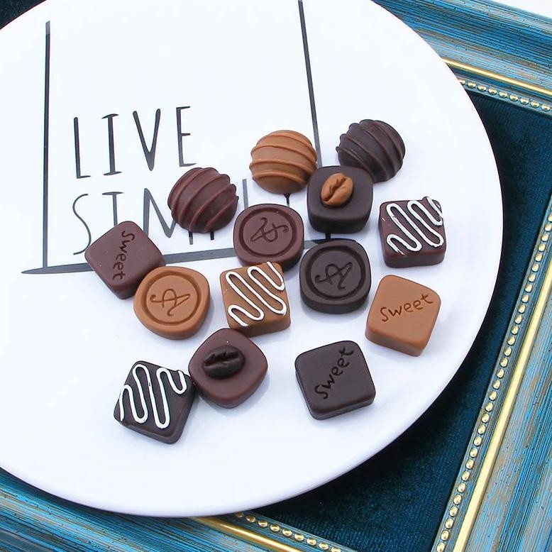 

10Pcs Simulated Resin Chocolate Cabochons Flatbacks Dollhouse Food Ornament Scrapbooking Embellishments Charms For Jewelry