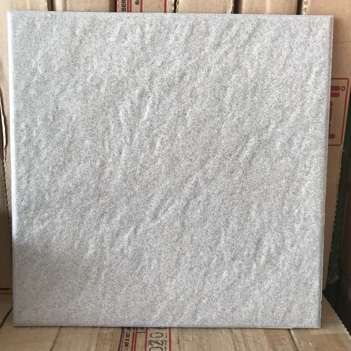 Keramik 30x30 abu kasar/ keramik lantai kamar mandi/ keramik garasi murah