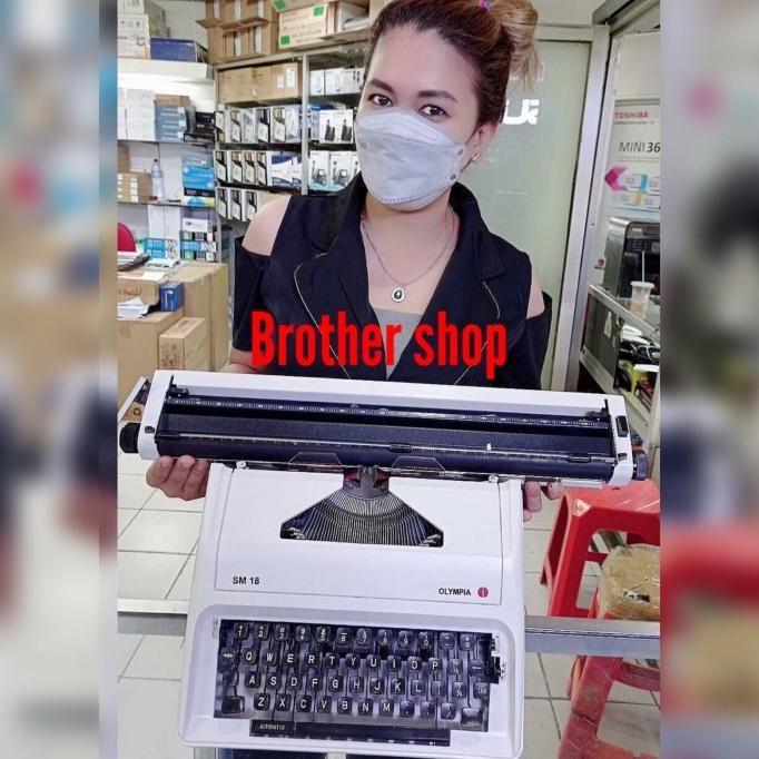 Mesin tik Olympia SM18 18inc