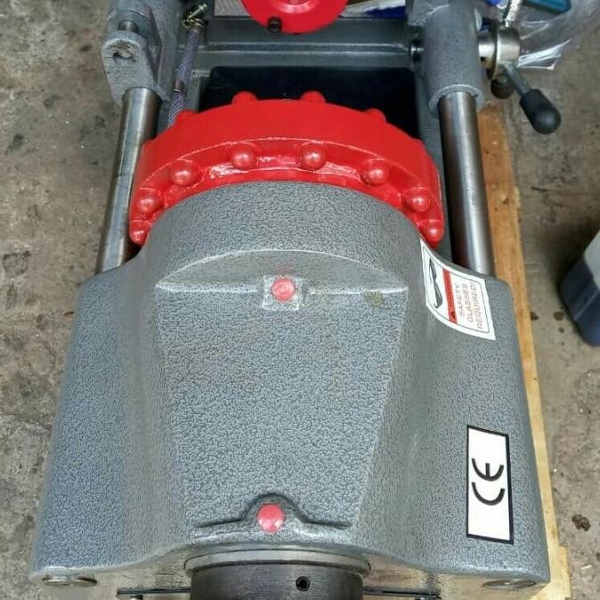 Sale Mesin Senai Snay Snai Baut 3/8" - 1" . Bolt Threading Machine