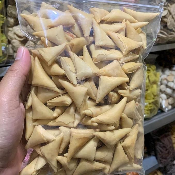 

Promo Samosa Isi Abon Ayam Rasa Pedas Manis Gurih Dan Renyah Kemasan 500 Gram Cemilan Makanan Rasa Pedas Pak