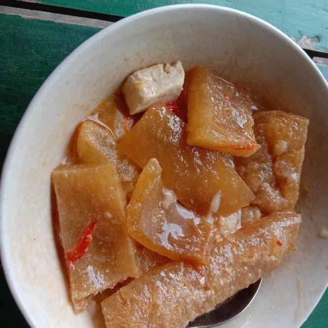 

Murah Tiga Putra Solo - Krecek Gudeg Kulit Segar / Rambak Sayur Sapi Coklat
