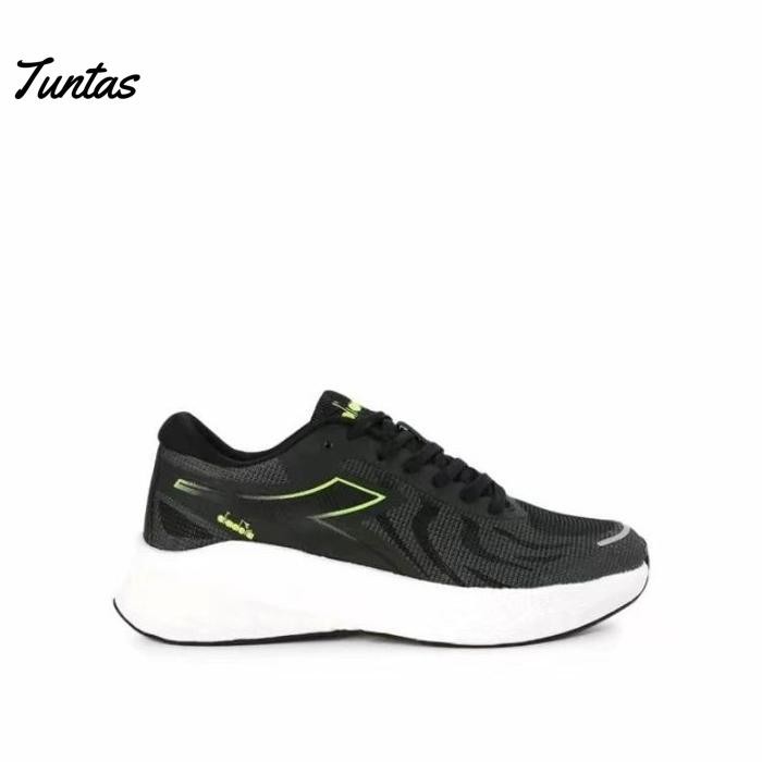 Murah Diadora Manuela Running Shoes Black Original